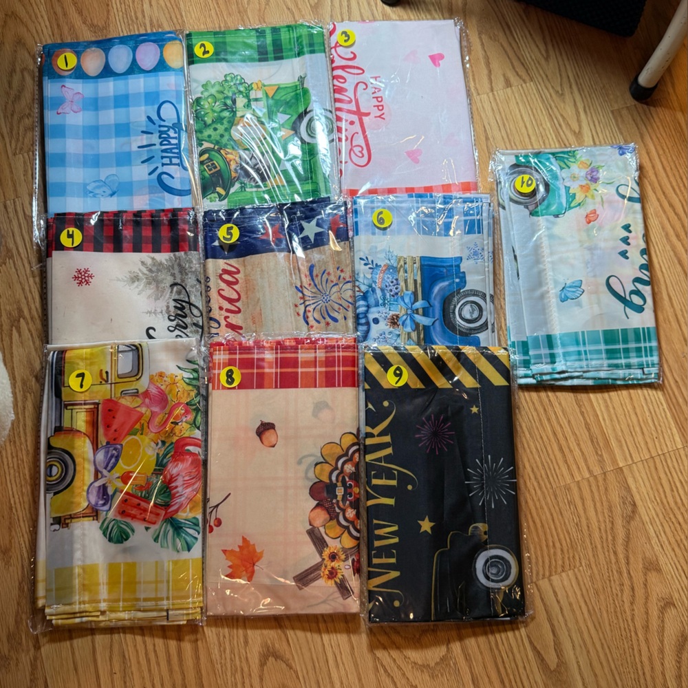 10 Mailbox Covers ,Magnetic Seasonal & Holiday Fits 18”Wide x 20.5”High.